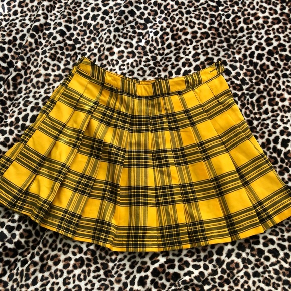 Forever 21 Dresses & Skirts - NWT Yellow Plaid Pleated Miniskirt